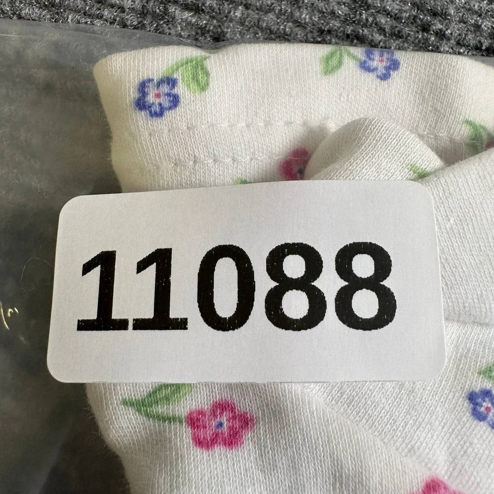 Vintage OshKosh Bgosh Girls White Floral Turtleneck Top 6X Made in USA